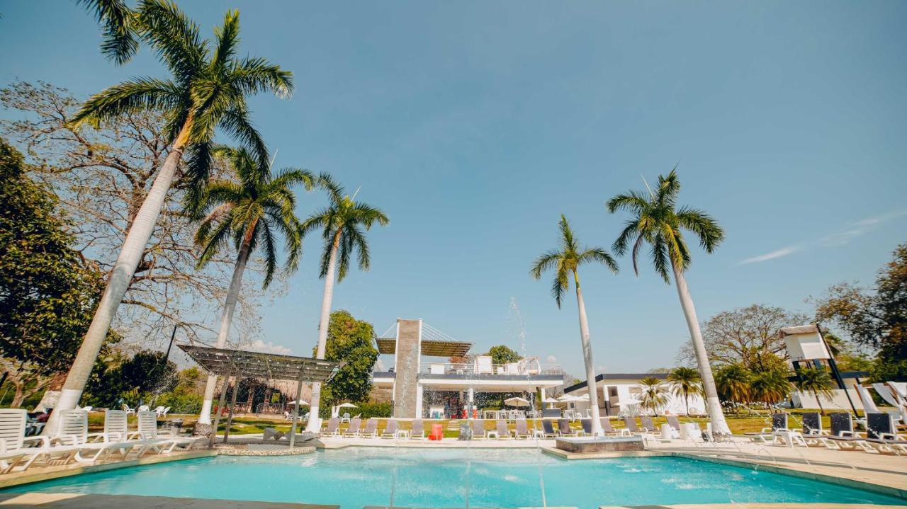 Arena De Santa Fe By Bernalo Hotels ซานตาเฟเดอันตีโอเกีย ภายนอก รูปภาพ