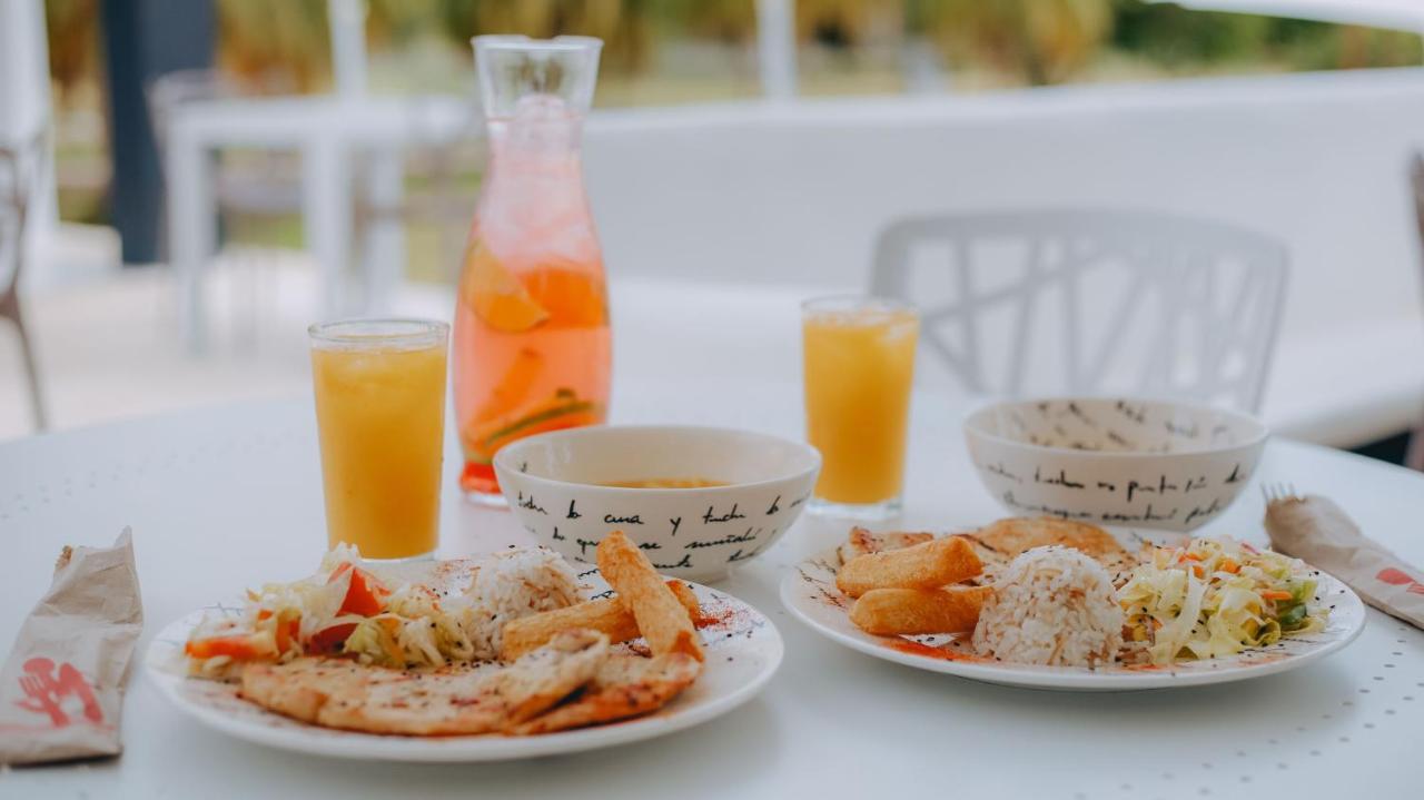 Arena De Santa Fe By Bernalo Hotels ซานตาเฟเดอันตีโอเกีย ภายนอก รูปภาพ