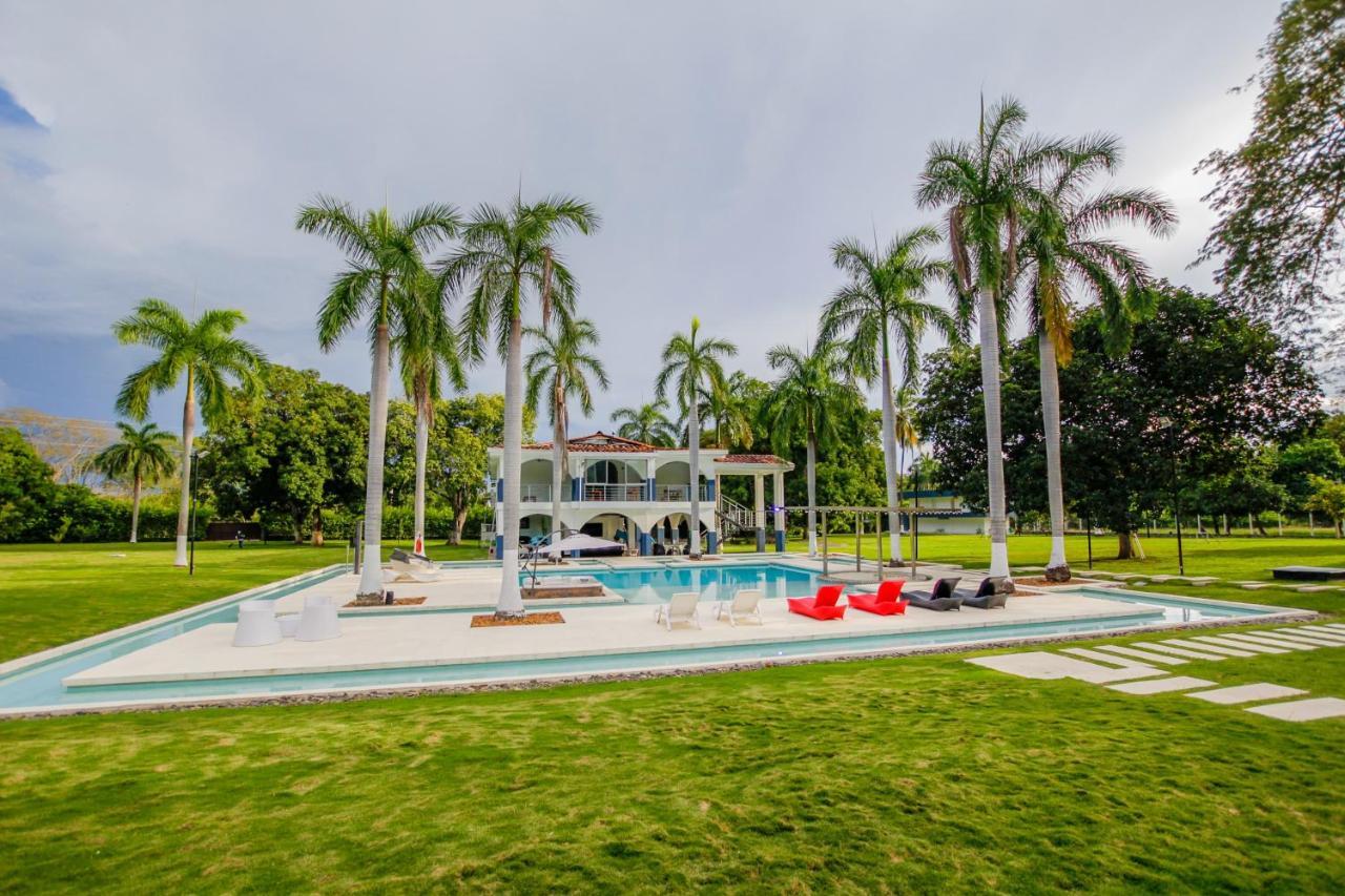Arena De Santa Fe By Bernalo Hotels ซานตาเฟเดอันตีโอเกีย ภายนอก รูปภาพ